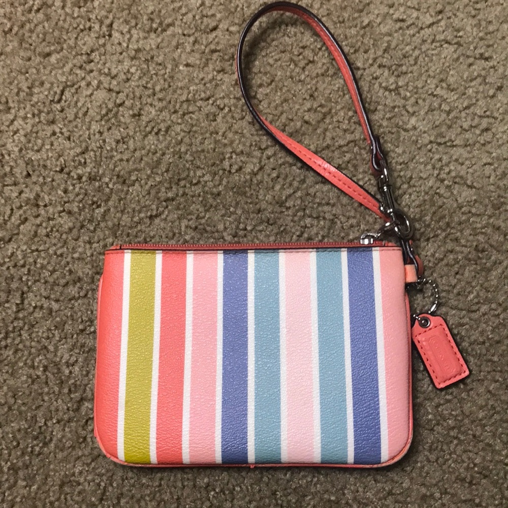SOLD💥COACH Peyton Multistripe Small Wristlet - Picture 3 of 9